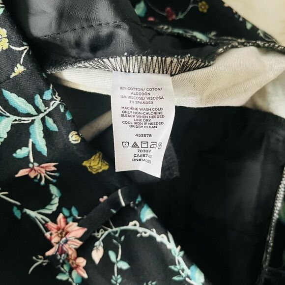 LOFT Outlet Modern Skinny Ankle  floral pants size 4. - Picture 8 of 8